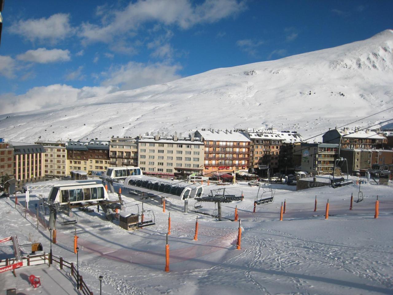 Apartamentos Grifovacances Nevada Pas De La Casa Exterior photo